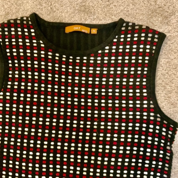 Woman’s Sweater Vest - Picture 3 of 7